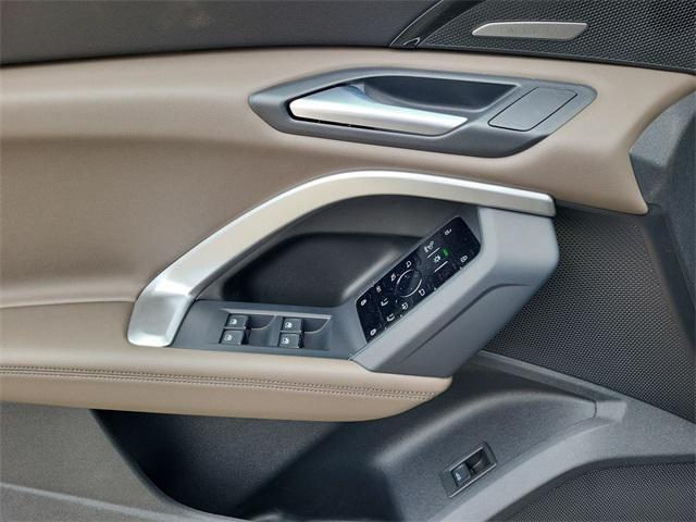 new 2025 Audi Q5 car, priced at $61,774