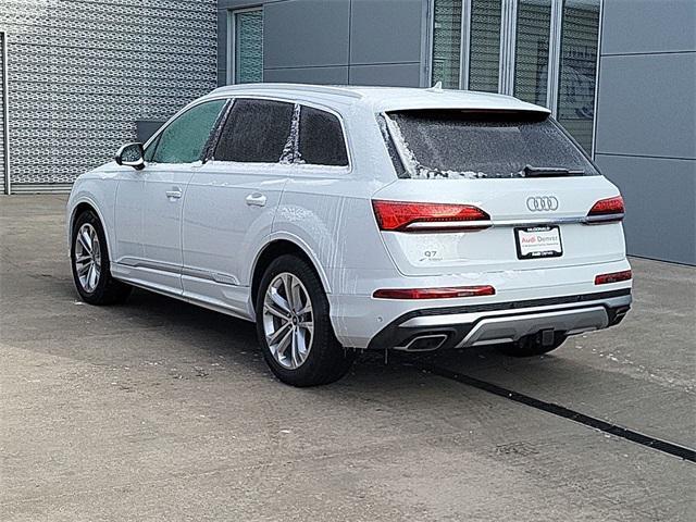 new 2025 Audi Q7 car, priced at $83,109