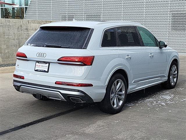 new 2025 Audi Q7 car, priced at $83,109