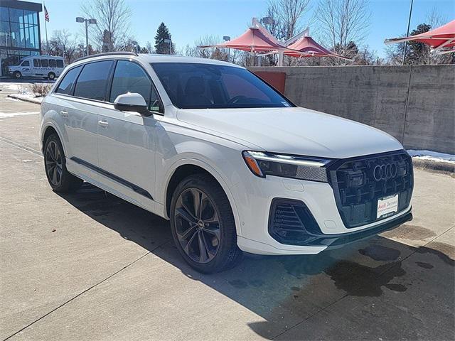 new 2025 Audi Q7 car, priced at $78,404