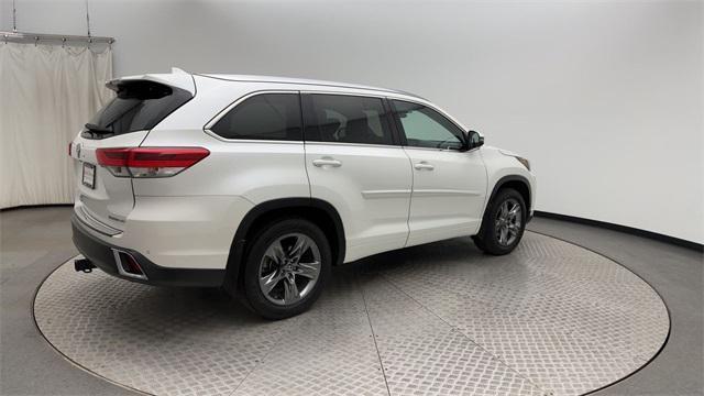 used 2017 Toyota Highlander car, priced at $27,549