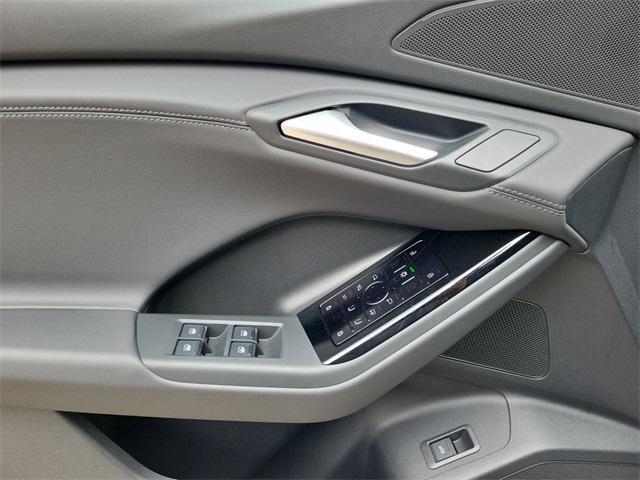 new 2025 Audi Q6 e-tron car, priced at $72,474