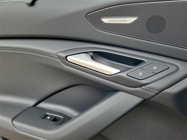 new 2025 Audi Q6 e-tron car, priced at $77,059