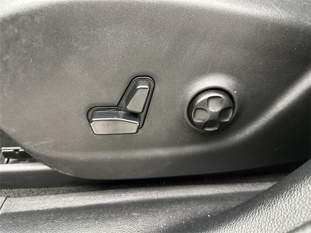 used 2015 Jeep Cherokee car, priced at $12,709
