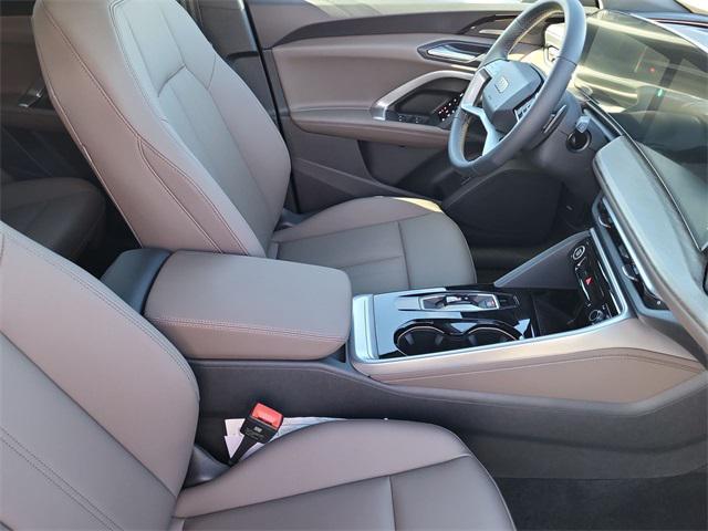 new 2025 Audi Q5 car, priced at $61,089