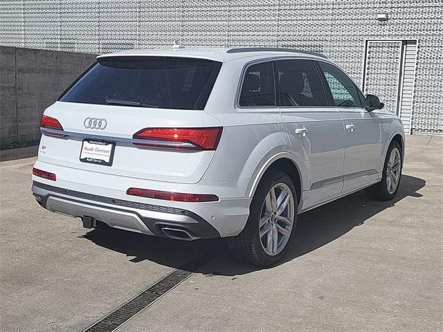 new 2025 Audi Q7 car, priced at $77,674