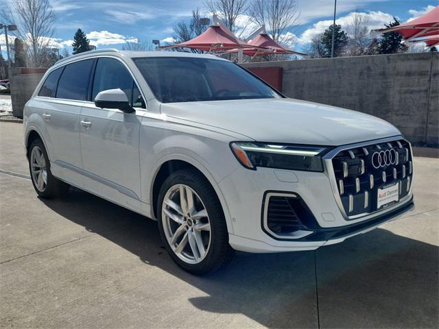 new 2025 Audi Q7 car, priced at $77,674