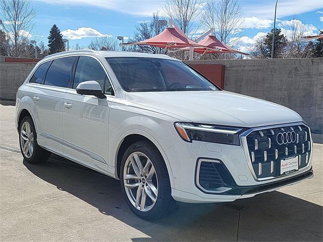 new 2025 Audi Q7 car, priced at $77,449