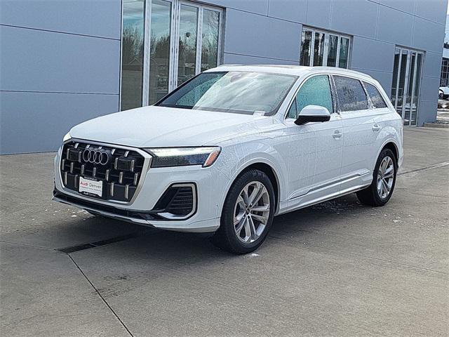 new 2025 Audi Q7 car, priced at $83,109