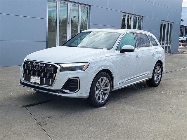 new 2025 Audi Q7 car, priced at $83,109