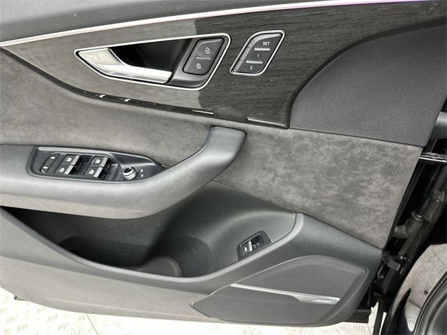 used 2020 Audi SQ7 car, priced at $38,224