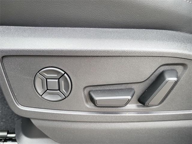 new 2025 Audi Q5 car, priced at $61,899