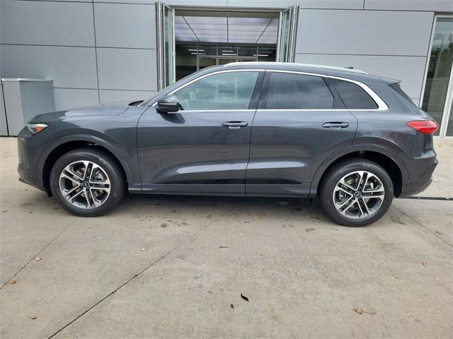 new 2025 Audi Q5 car, priced at $61,899