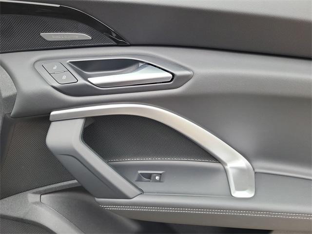 new 2025 Audi Q5 car, priced at $61,899