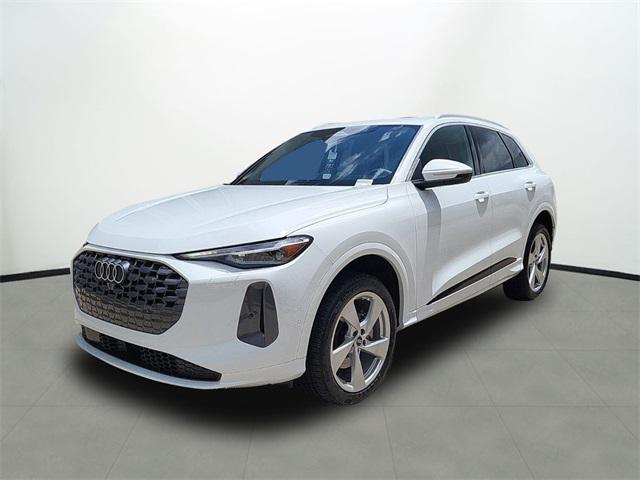 new 2025 Audi Q5 car, priced at $61,774