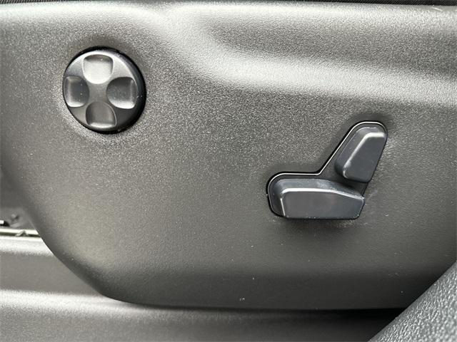 used 2020 Jeep Grand Cherokee car, priced at $27,300