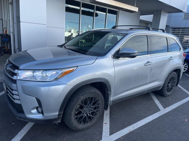 used 2019 Toyota Highlander car, priced at $31,749