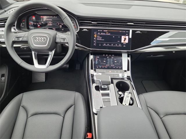 new 2025 Audi Q7 car, priced at $78,549