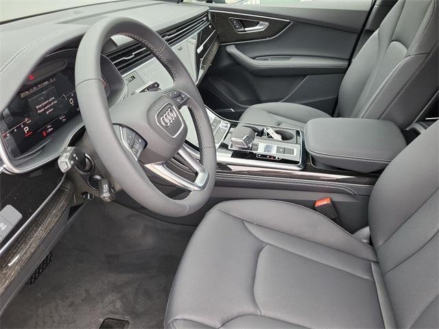 new 2025 Audi Q7 car, priced at $78,549