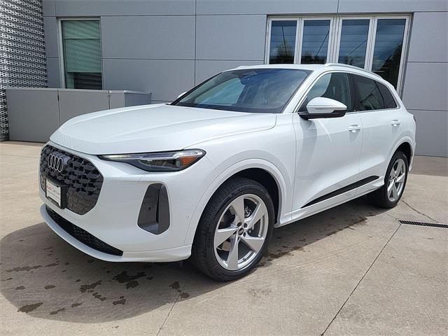 new 2025 Audi Q5 car, priced at $61,889