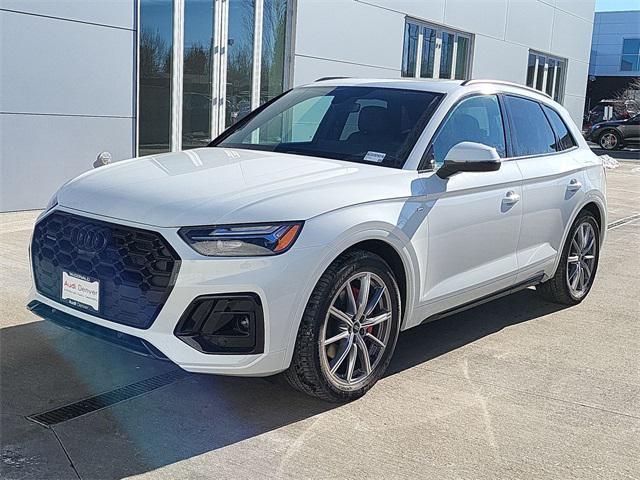 new 2025 Audi Q5 car, priced at $71,859