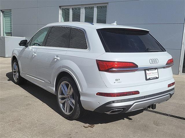 new 2025 Audi Q7 car, priced at $77,449