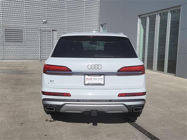 new 2025 Audi Q7 car, priced at $77,449