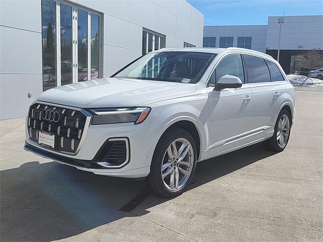 new 2025 Audi Q7 car, priced at $77,449