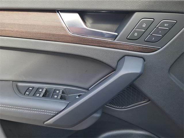 new 2025 Audi Q5 car, priced at $58,859