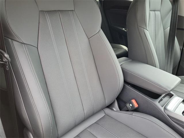 new 2025 Audi Q5 car, priced at $61,774