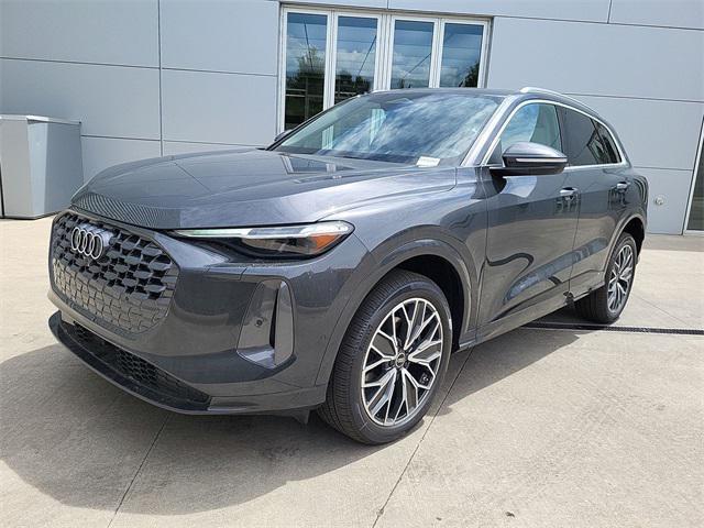 new 2025 Audi Q5 car, priced at $61,774