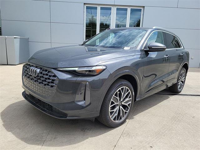 new 2025 Audi Q5 car, priced at $61,774