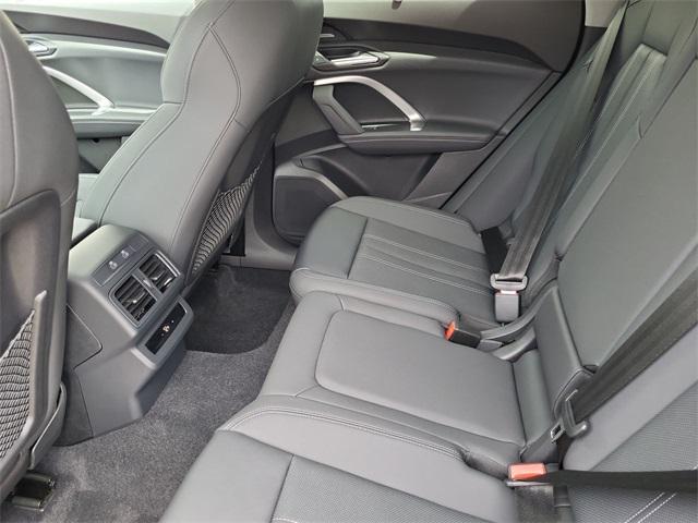 new 2025 Audi Q5 car, priced at $61,774