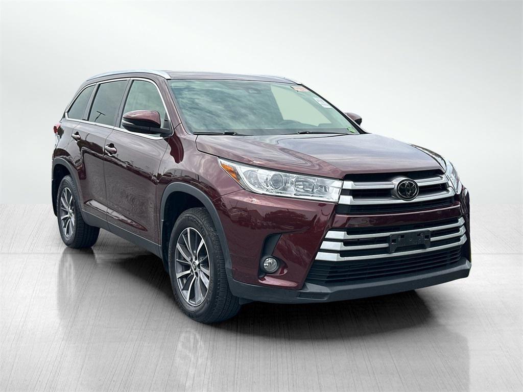 used 2019 Toyota Highlander car, priced at $30,995
