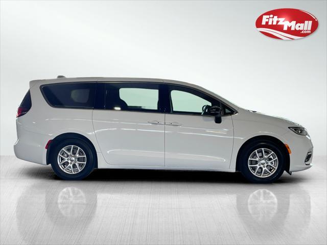 used 2024 Chrysler Pacifica car, priced at $33,895