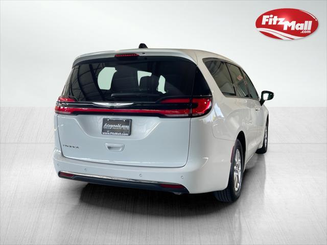 used 2024 Chrysler Pacifica car, priced at $33,895