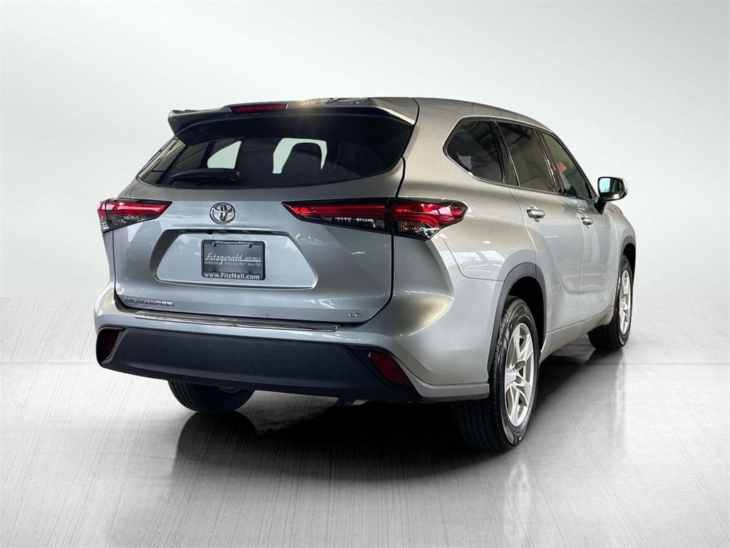 used 2020 Toyota Highlander car, priced at $26,995
