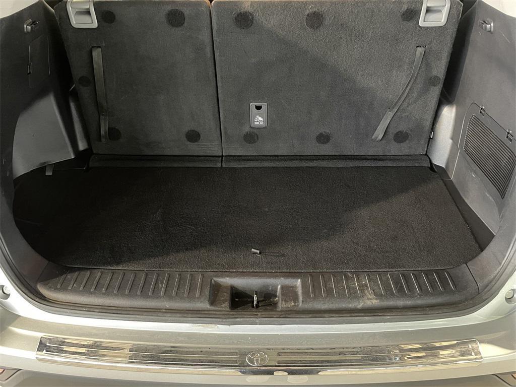 used 2020 Toyota Highlander car, priced at $26,995