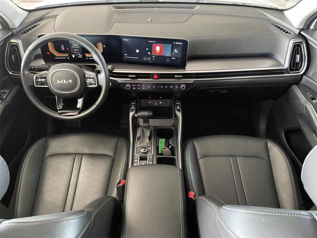 used 2024 Kia Sorento car, priced at $27,395