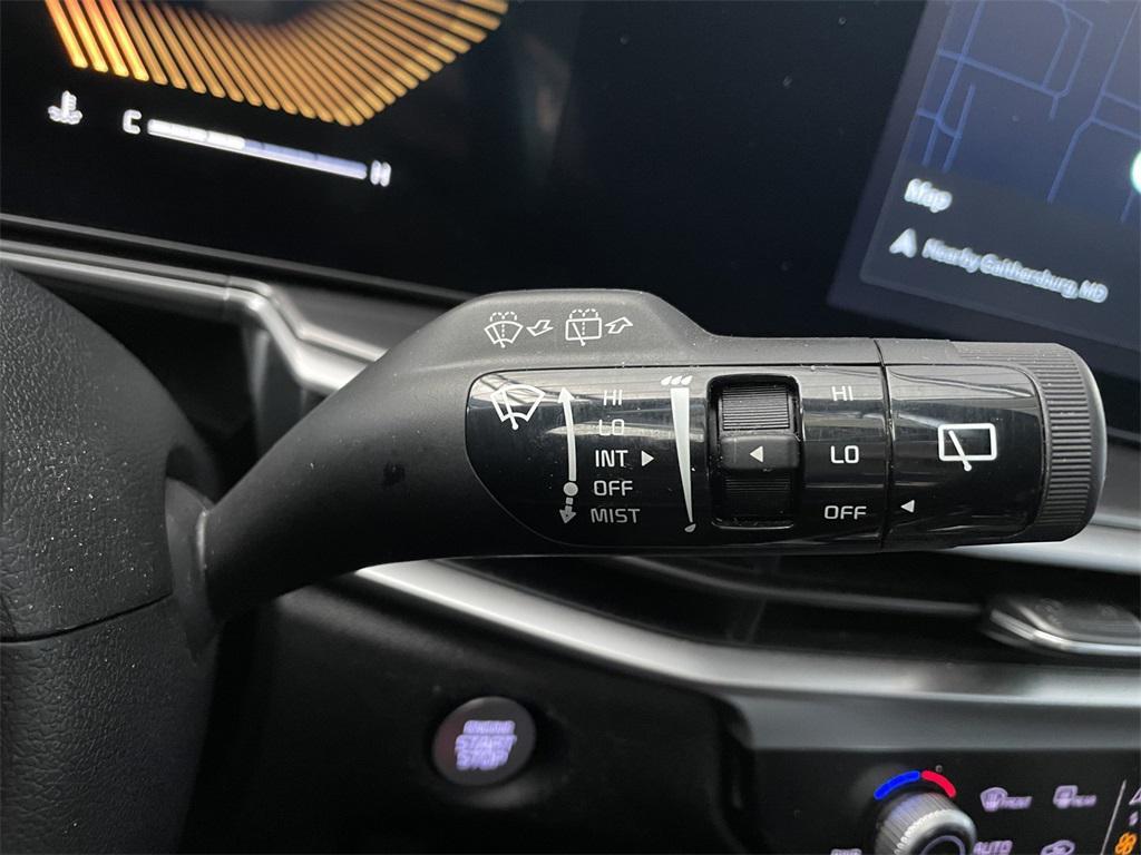 used 2024 Kia Sorento car, priced at $27,395