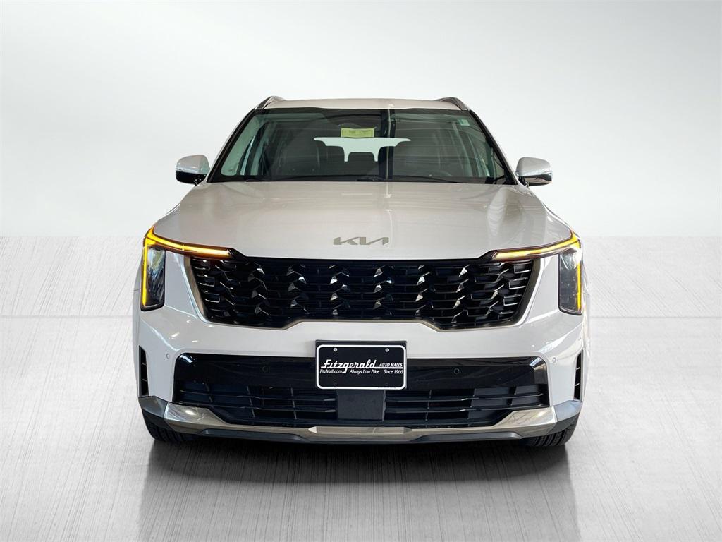 used 2024 Kia Sorento car, priced at $27,395