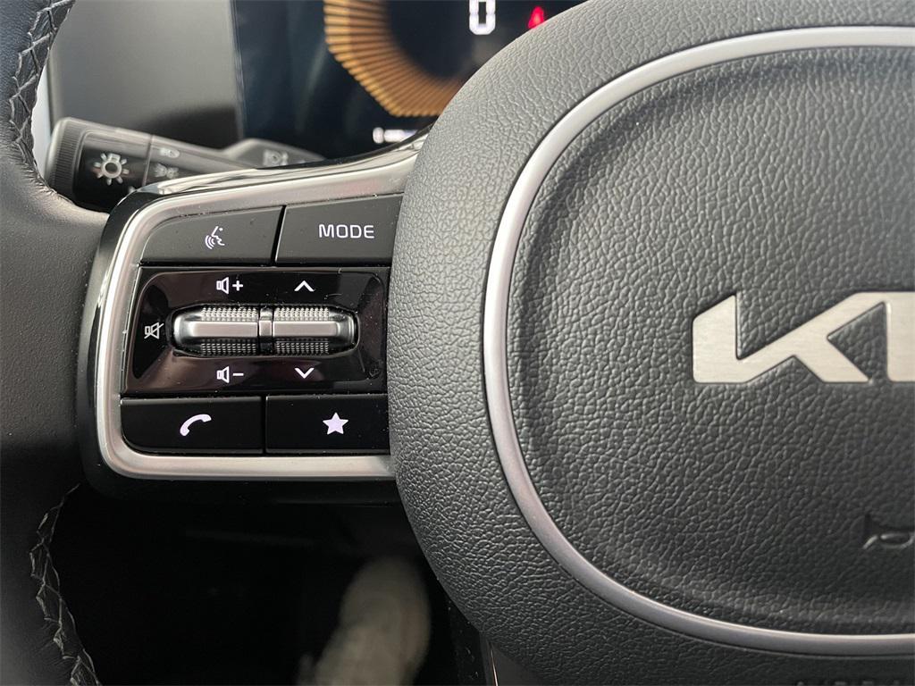 used 2024 Kia Sorento car, priced at $27,395