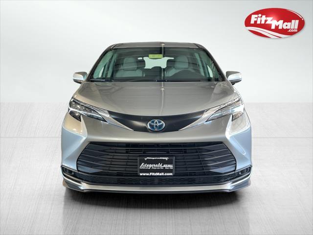 used 2023 Toyota Sienna car, priced at $39,595