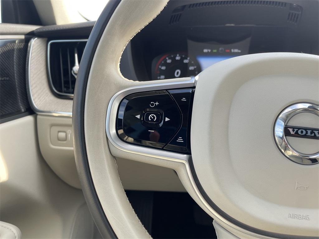 used 2021 Volvo XC60 car, priced at $26,995