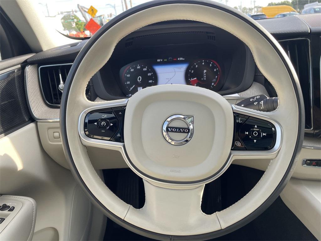 used 2021 Volvo XC60 car, priced at $26,995