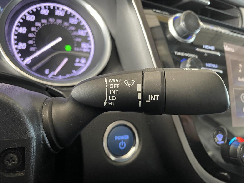 used 2020 Toyota Camry Hybrid car, priced at $20,995