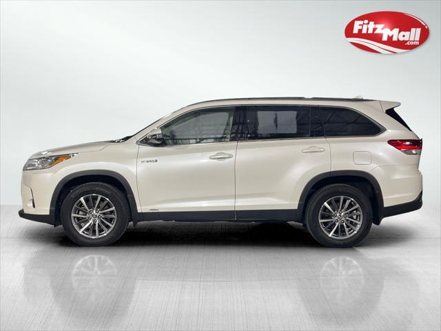 used 2019 Toyota Highlander Hybrid car, priced at $31,995