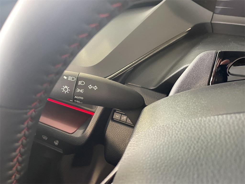 new 2026 Toyota Prius Plug-In Hybrid car, priced at $39,924