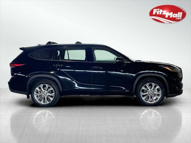 used 2022 Toyota Highlander Hybrid car, priced at $44,995