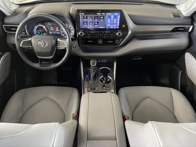 used 2022 Toyota Highlander Hybrid car, priced at $44,995